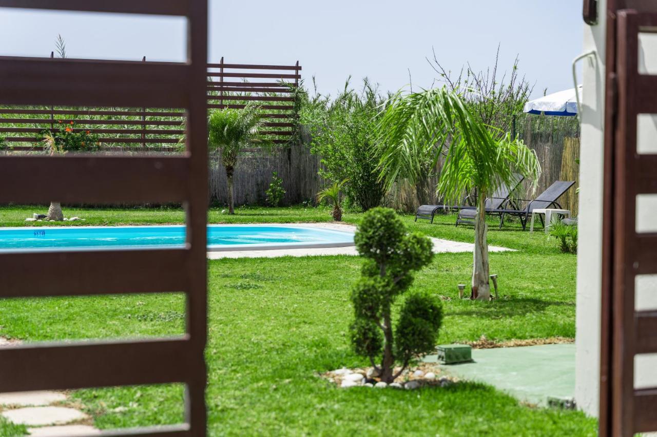 M&b Luxury House